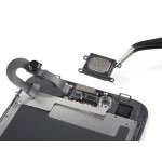 iPhone SE 2022: замена разговорного динамика